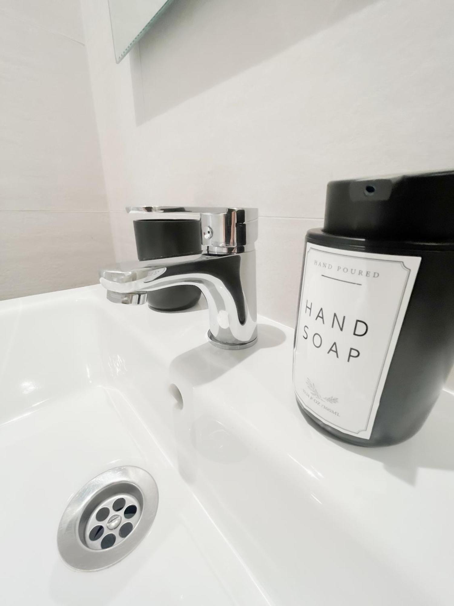 Diyenn Burriana Alojamiento Y Placer Ngoại thất bức ảnh